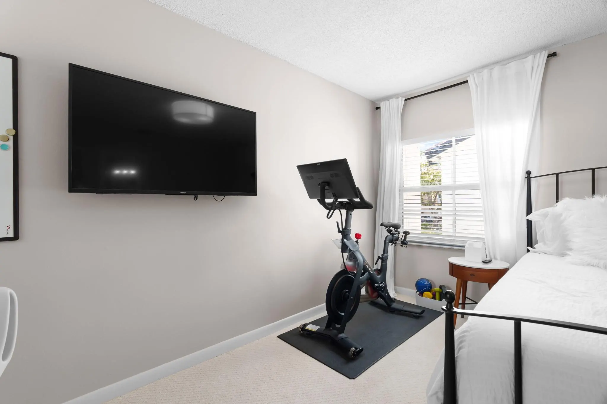1321 Bayview Dr, #4