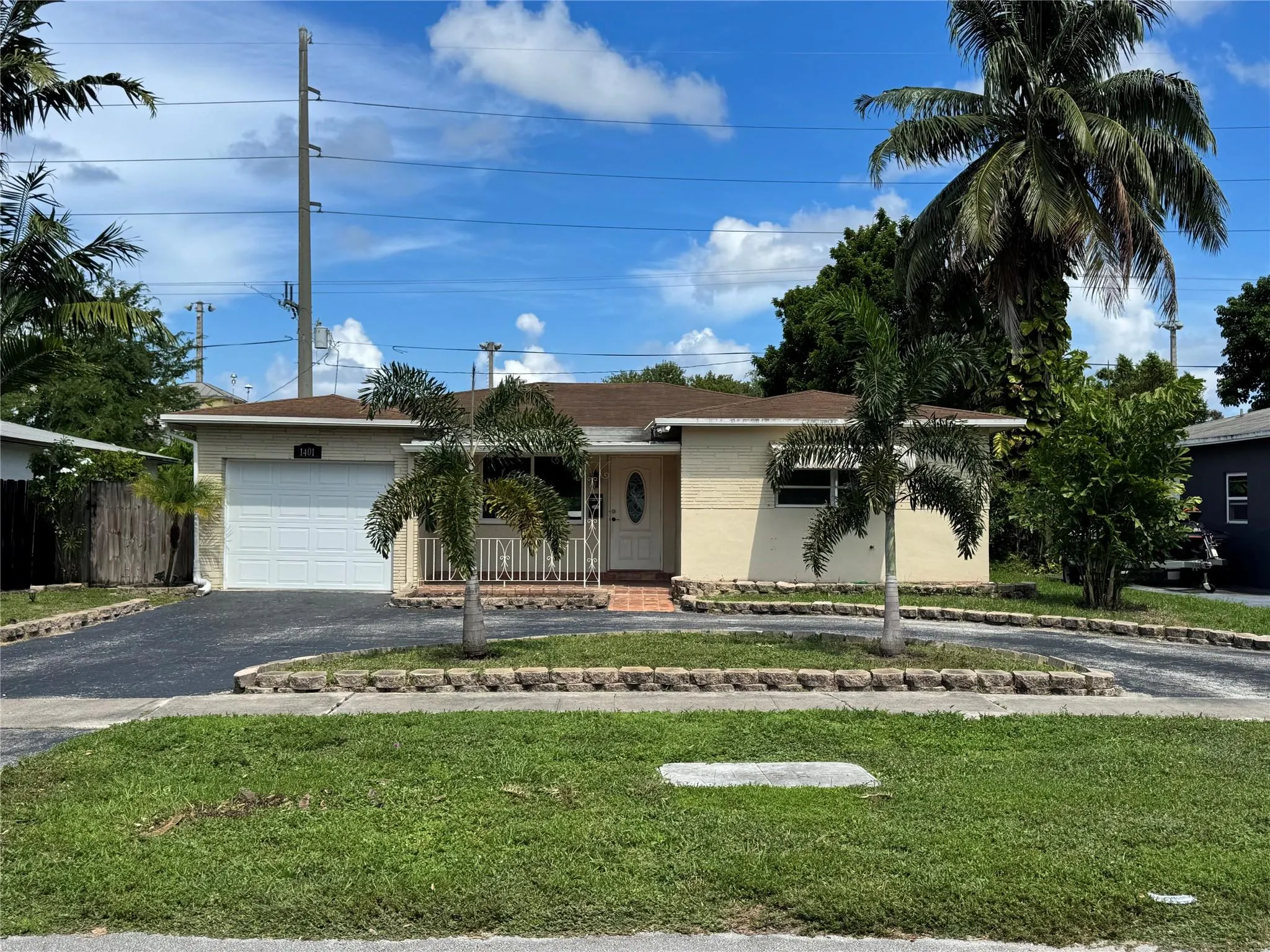 1401 N 31st Rd