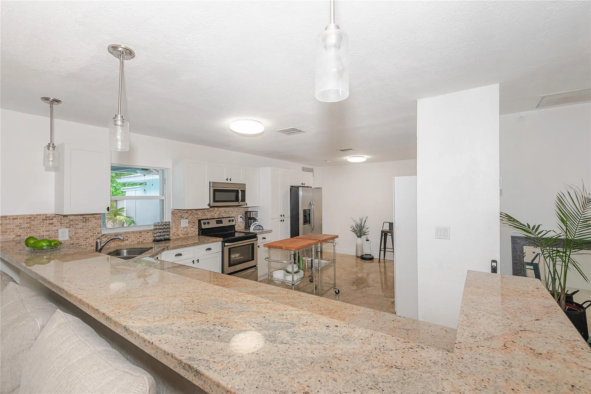 7410 NW 13th Ct