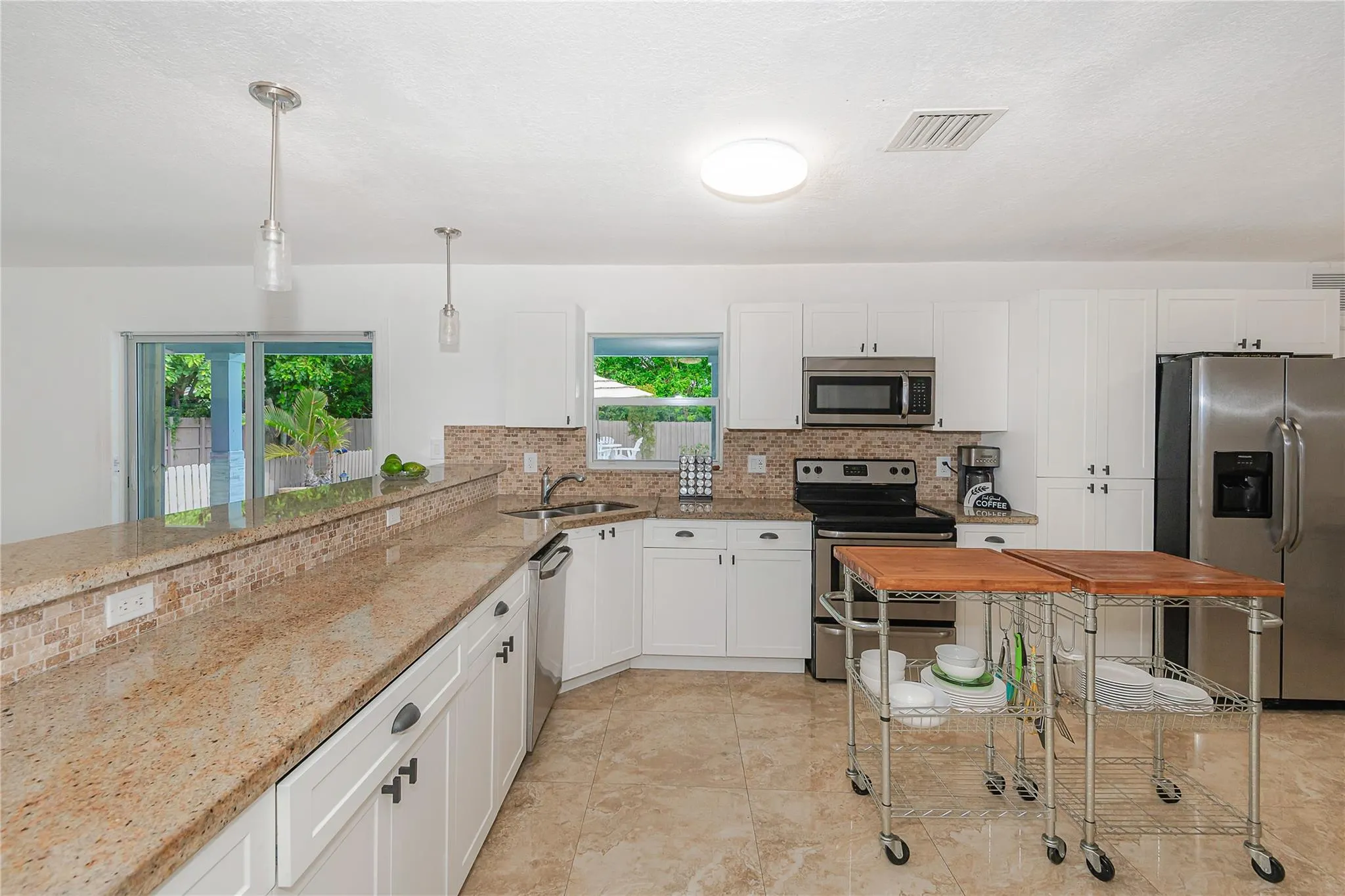 7410 NW 13th Ct