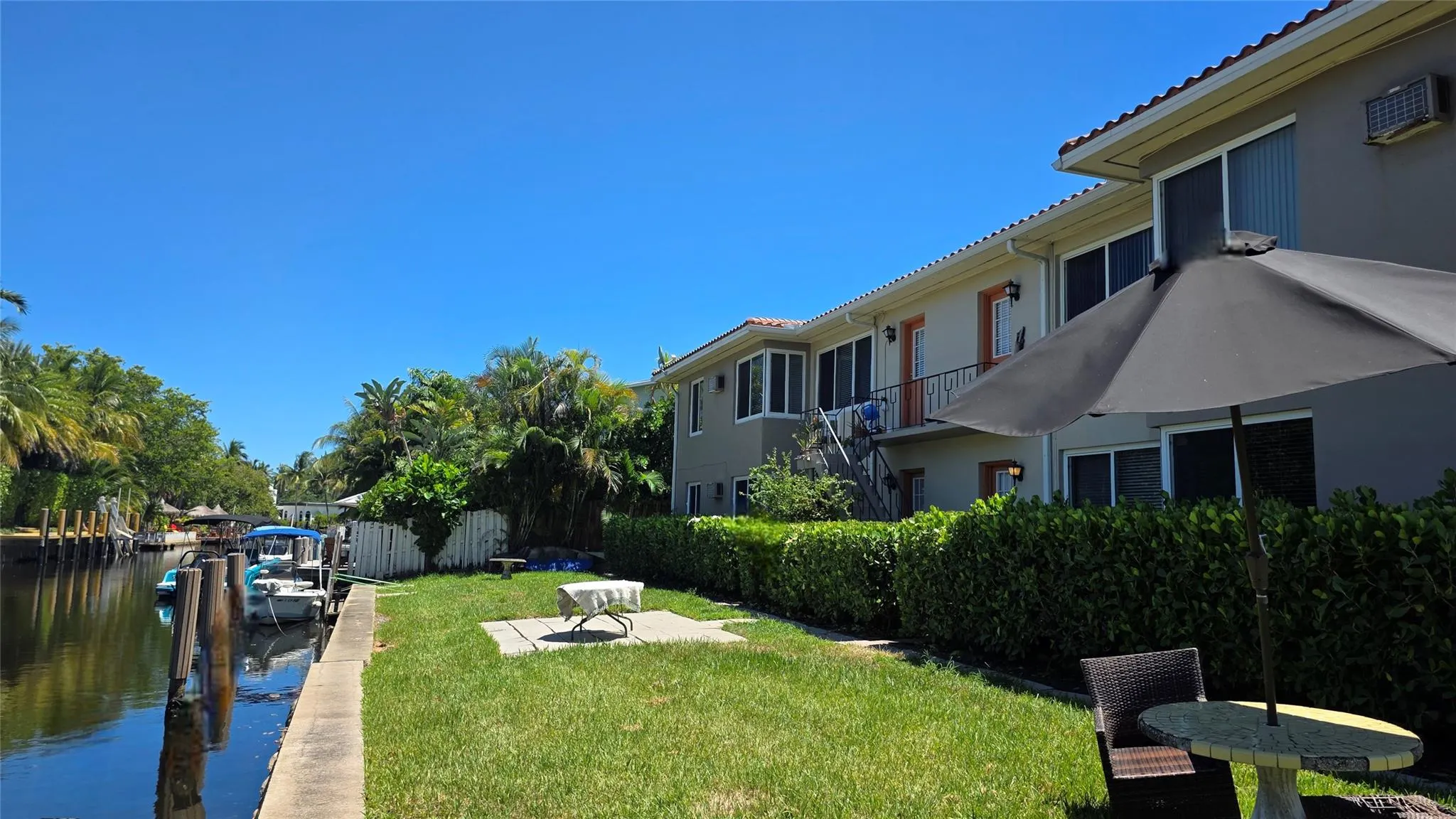 611 Ponce De Leon Dr, #1