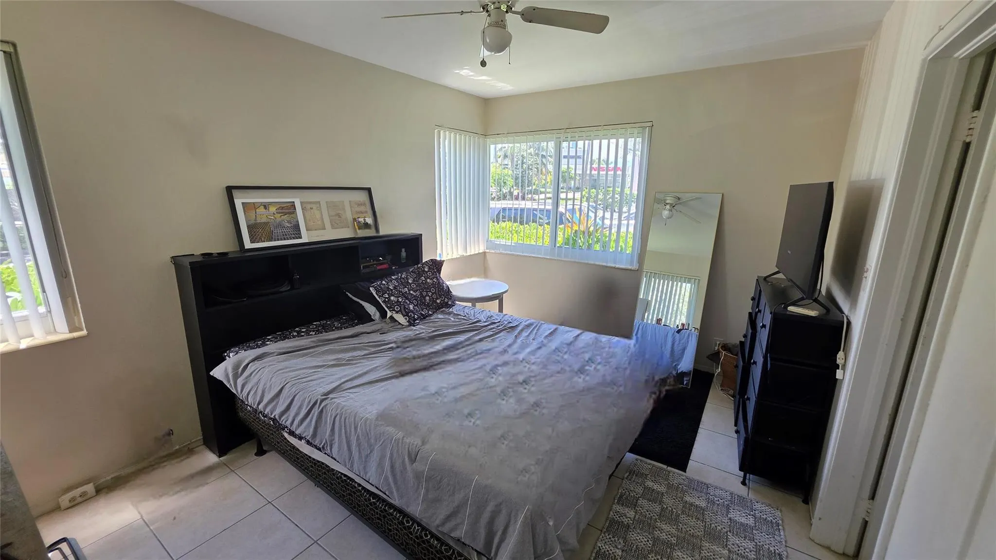 611 Ponce De Leon Dr, #1