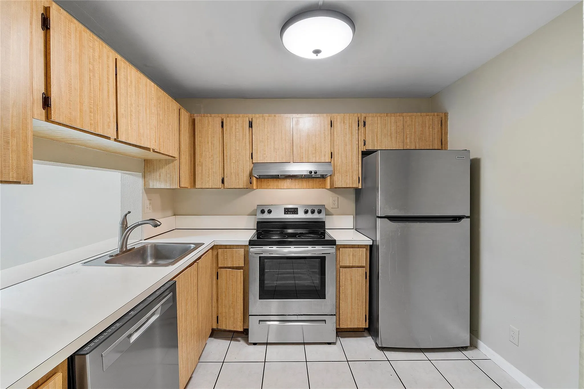 3710 N Pine Island Rd, #314
