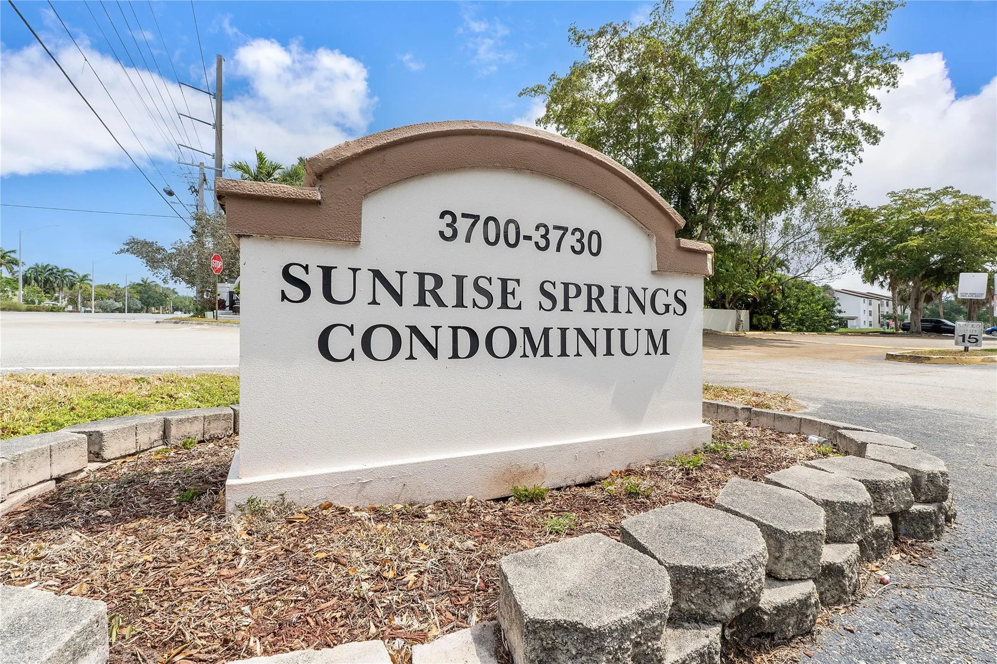 3710 N Pine Island Rd, #314