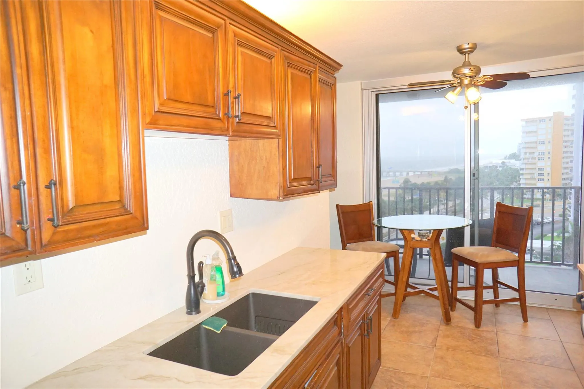 525 N Ocean Blvd, #1025