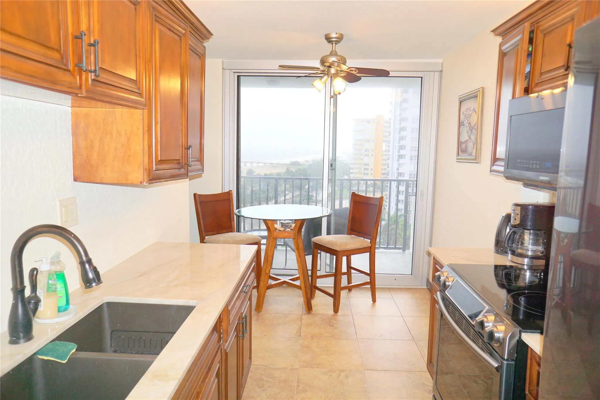 525 N Ocean Blvd, #1025