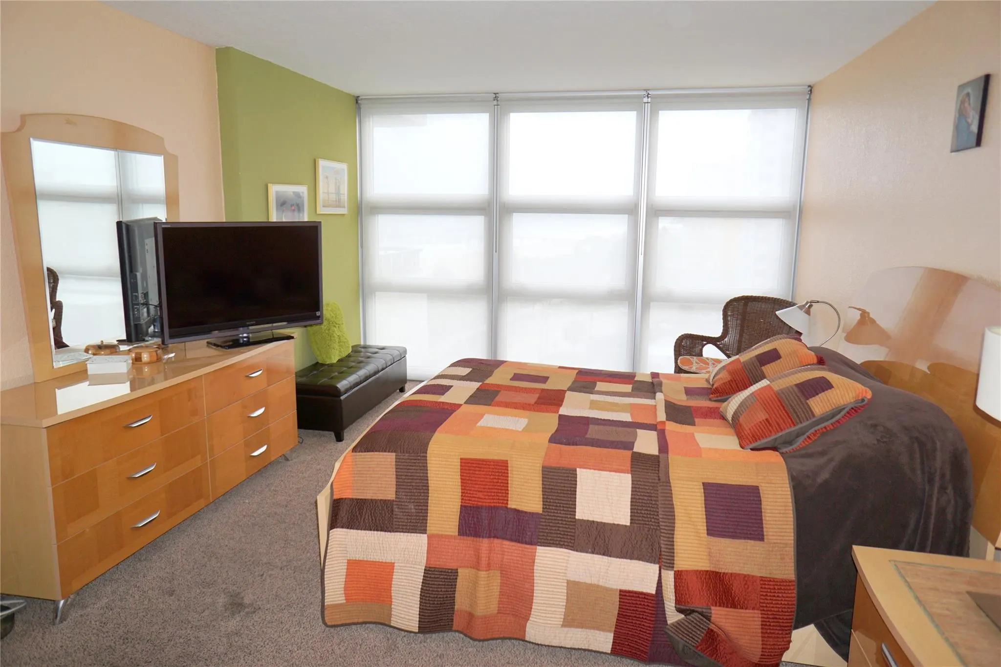 525 N Ocean Blvd, #1025