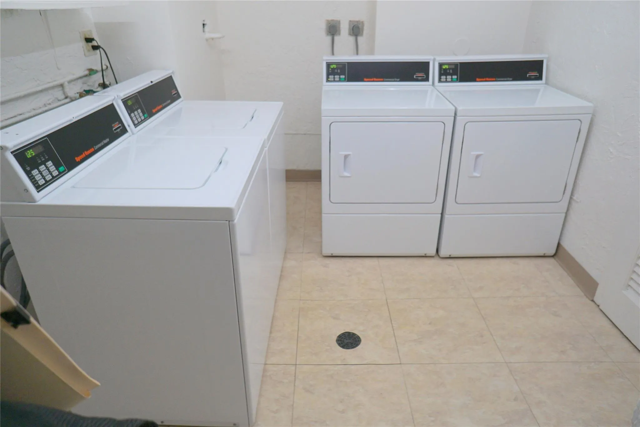 525 N Ocean Blvd, #1025