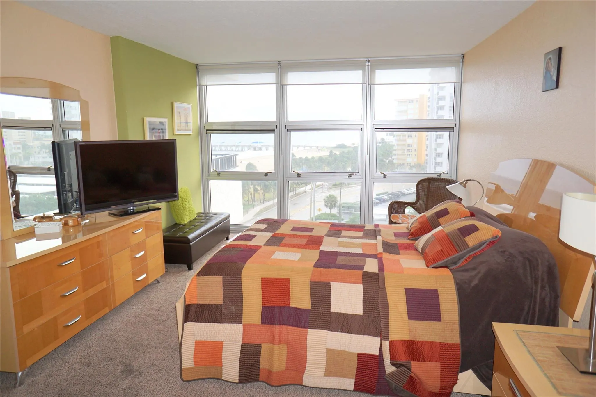525 N Ocean Blvd, #1025