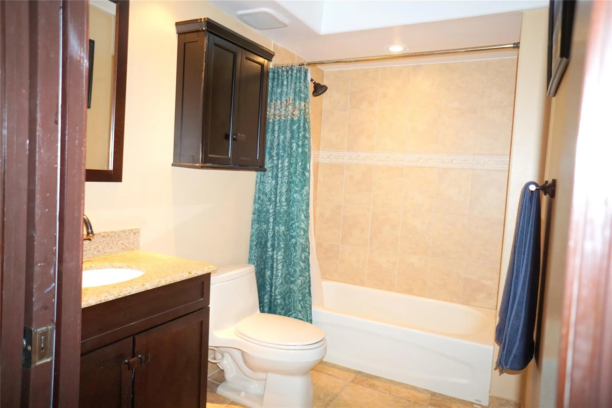 525 N Ocean Blvd, #1025
