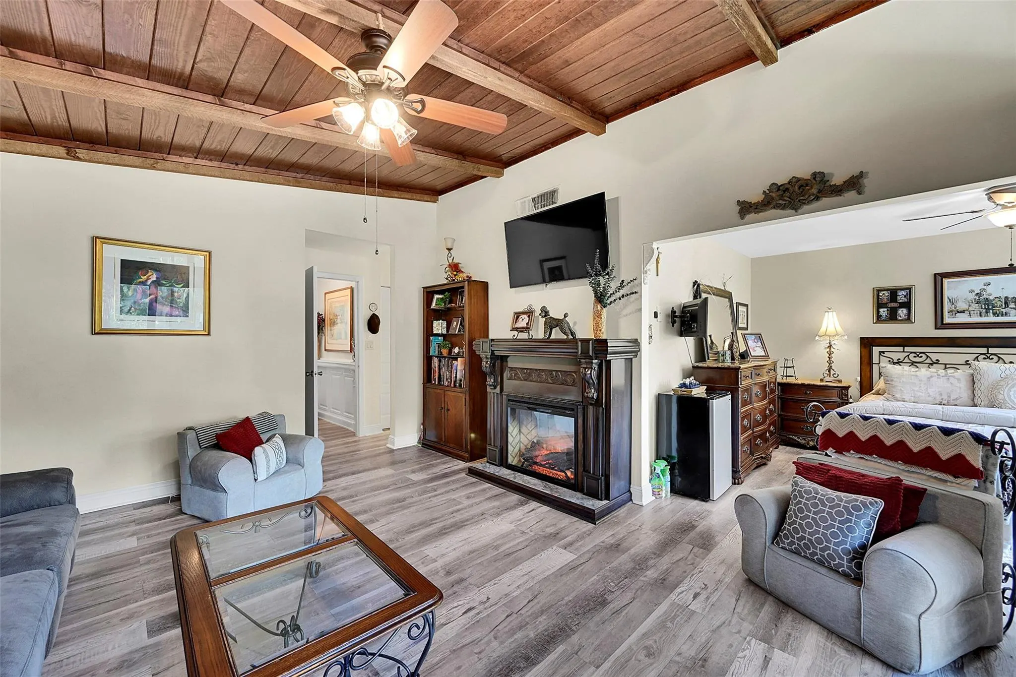 9713 N New River Canal Rd, #301