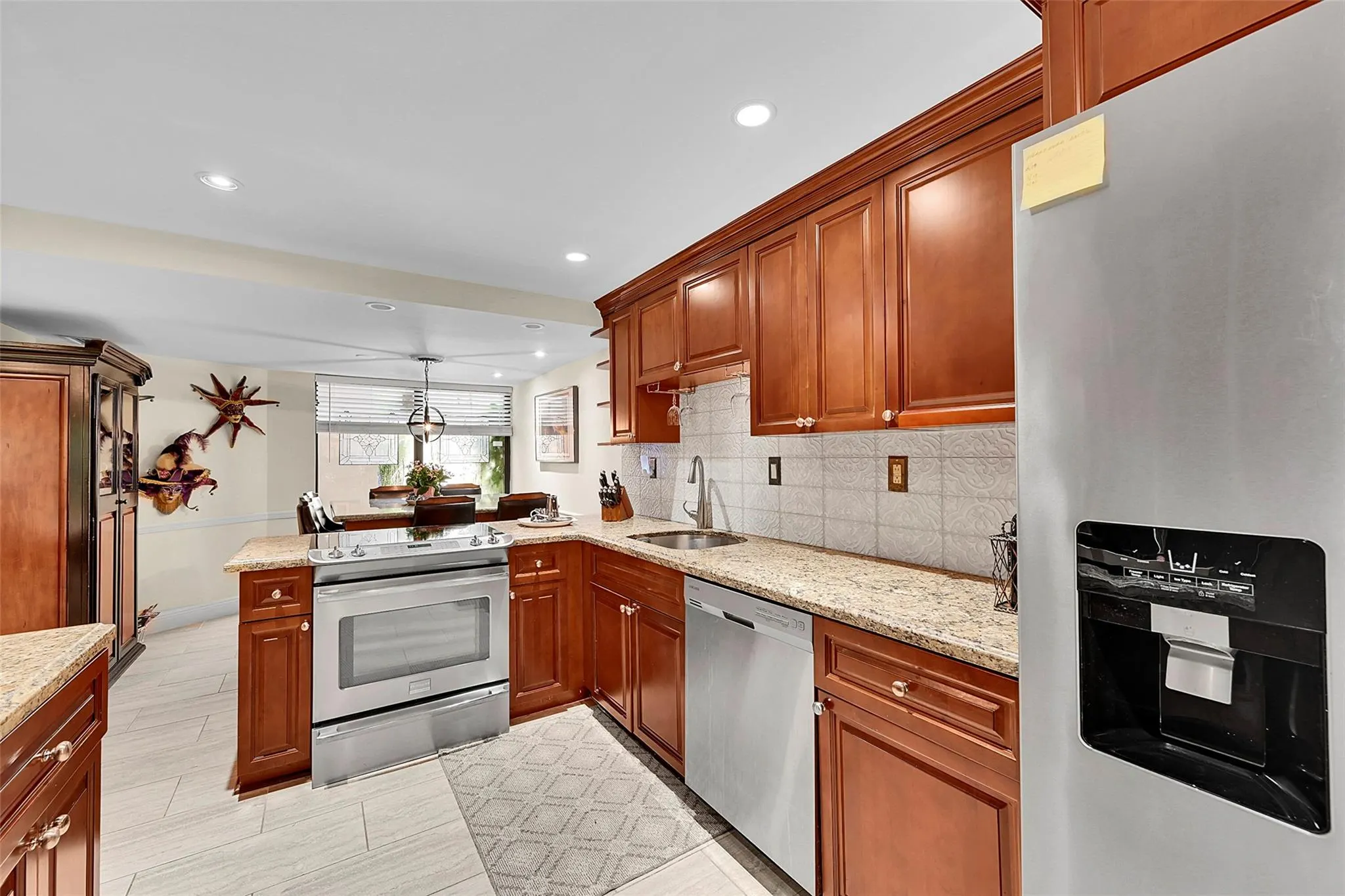 9713 N New River Canal Rd, #301