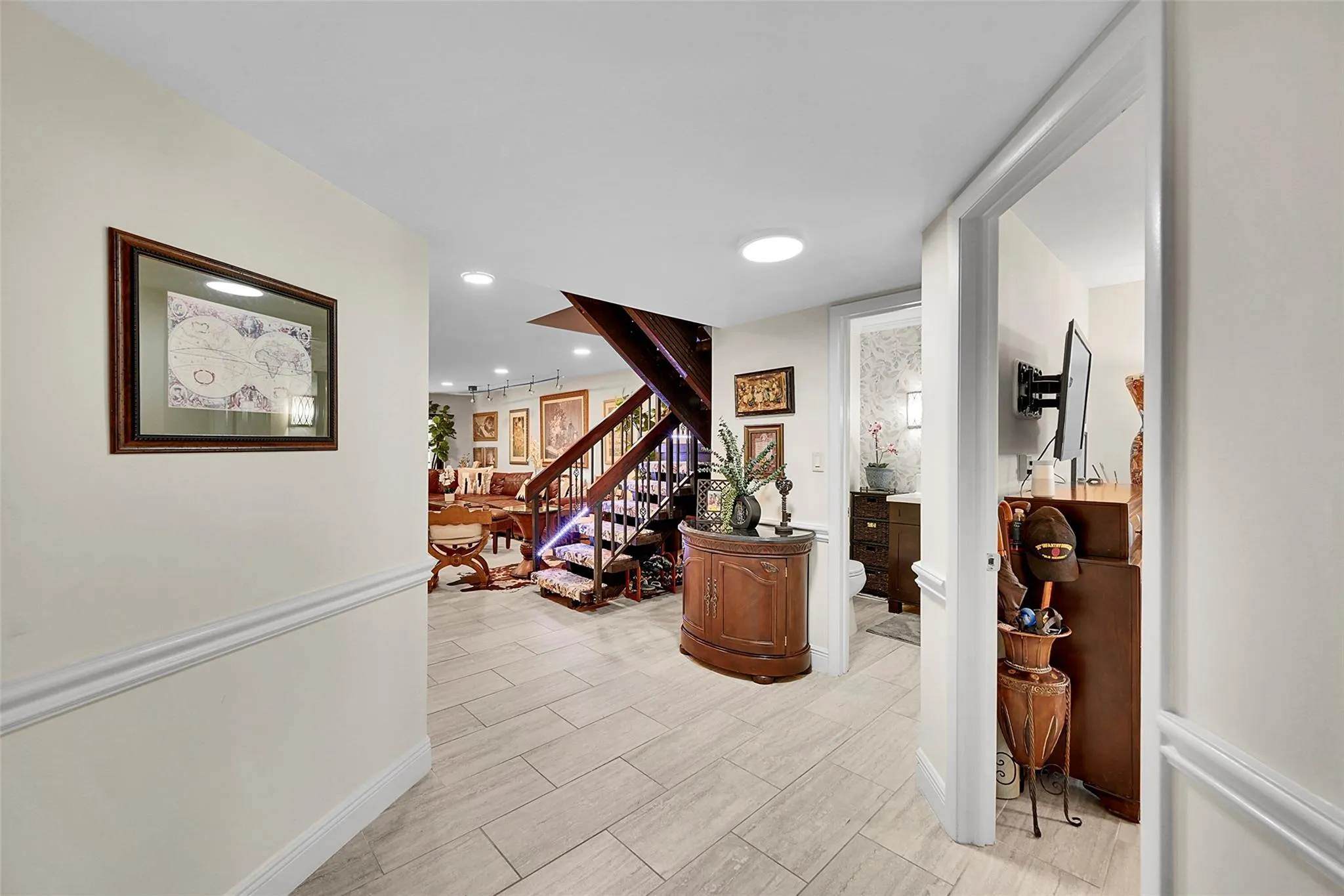 9713 N New River Canal Rd, #301