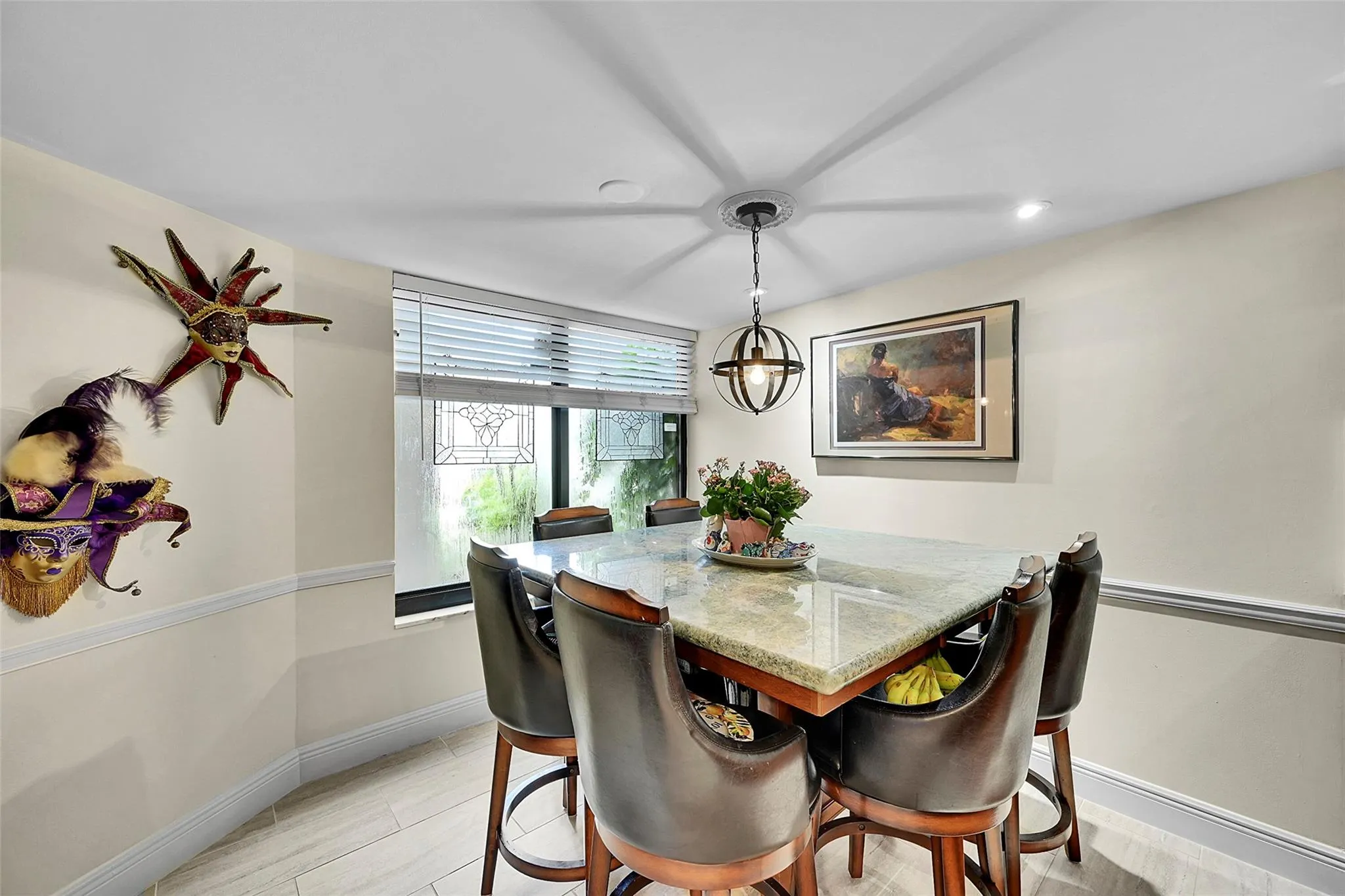 9713 N New River Canal Rd, #301