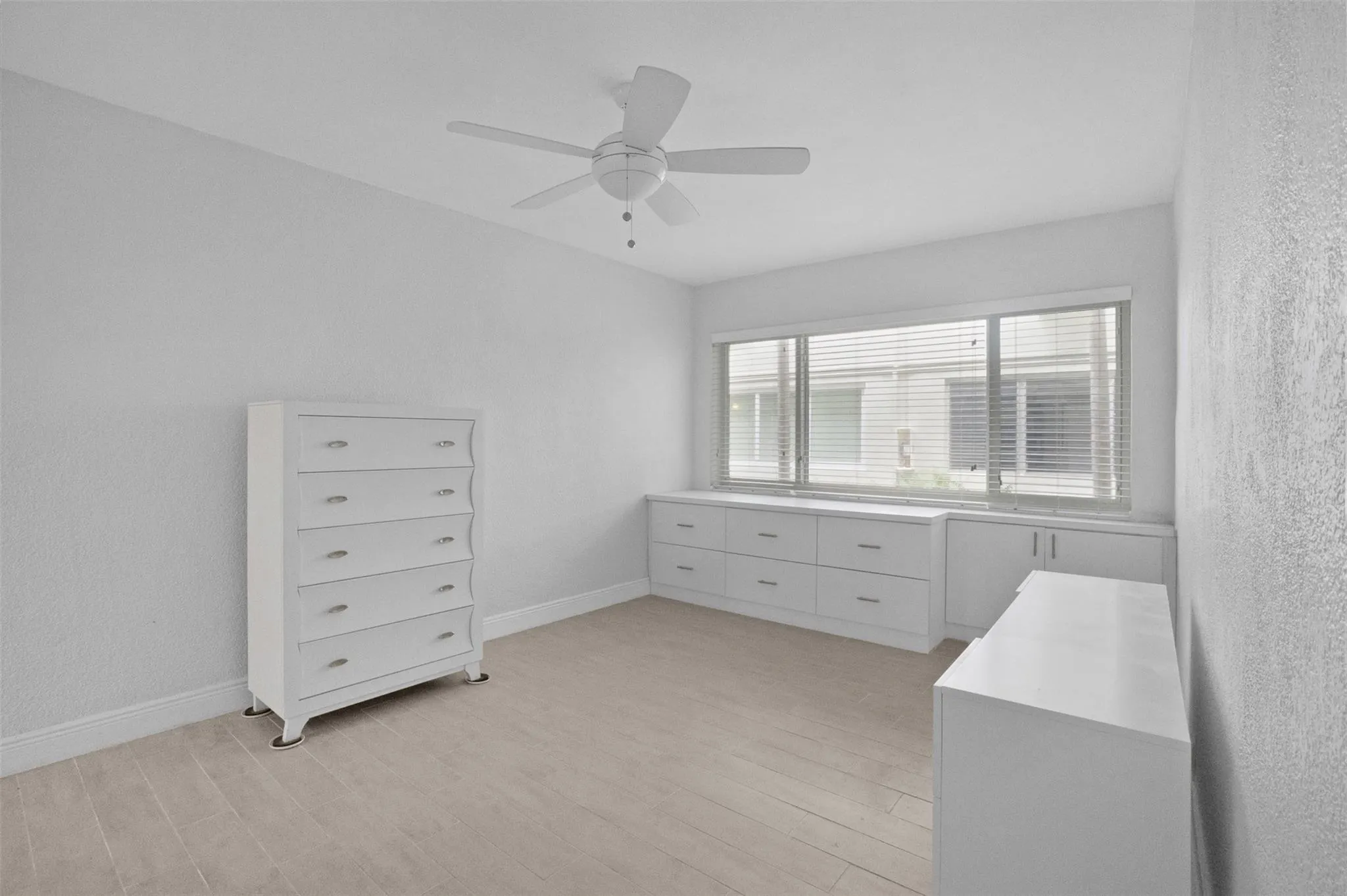 1000 SE 4th St, #127