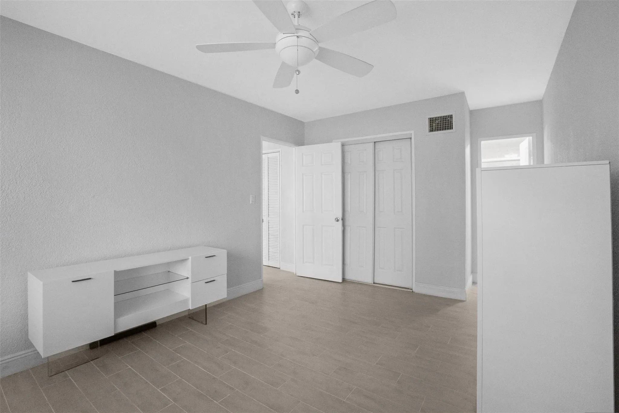 1000 SE 4th St, #127