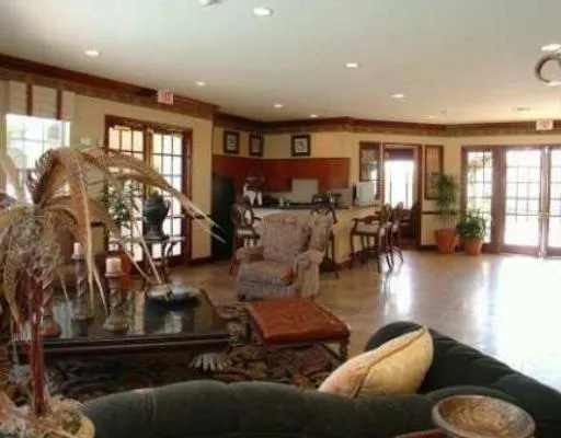 5041 Wiles Rd, #206