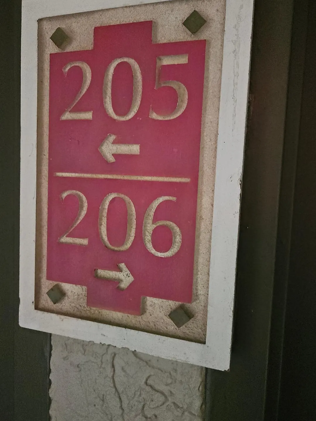 5041 Wiles Rd, #206
