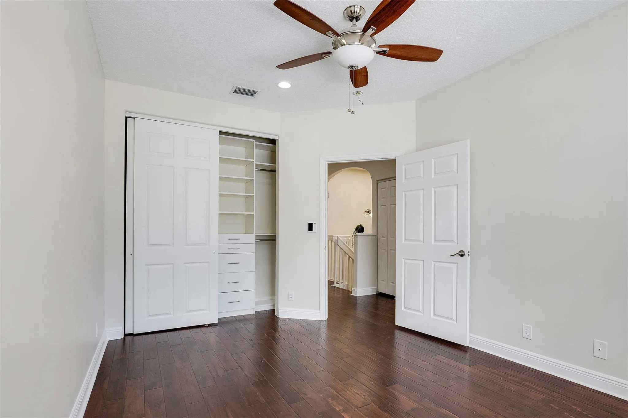 320 NE 7th Ave