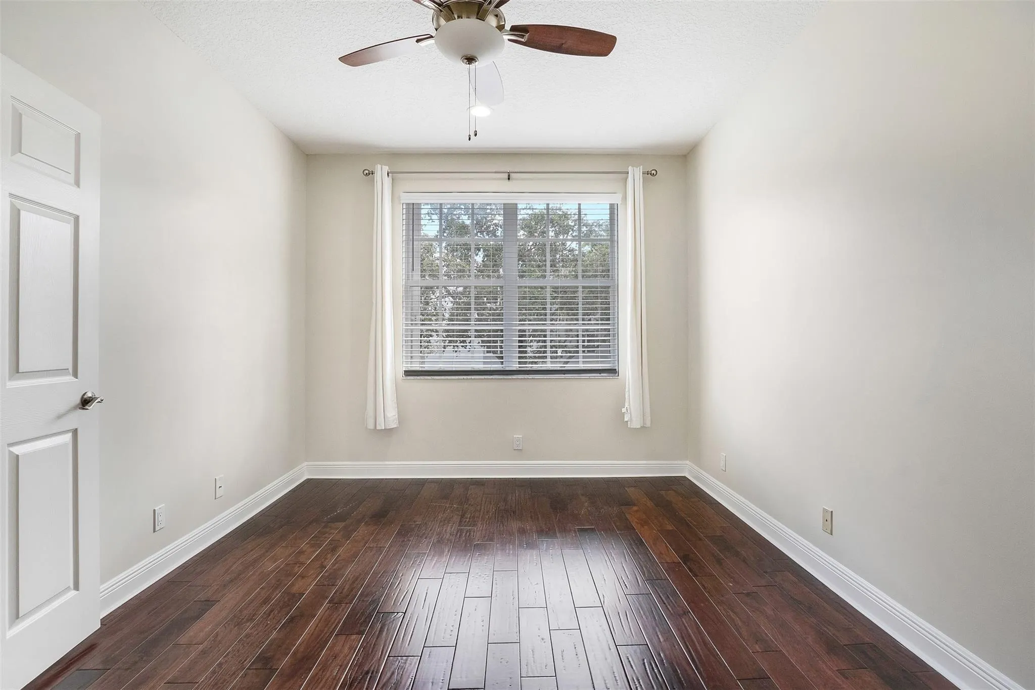 320 NE 7th Ave