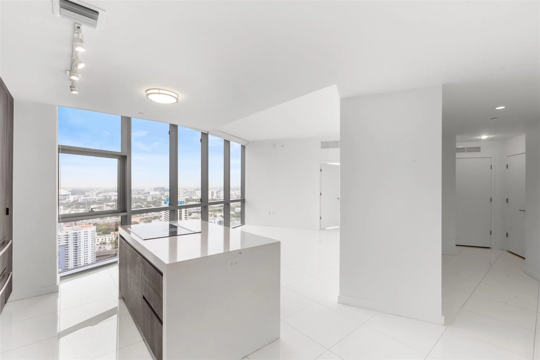 851 NE 1st Ave, #3202