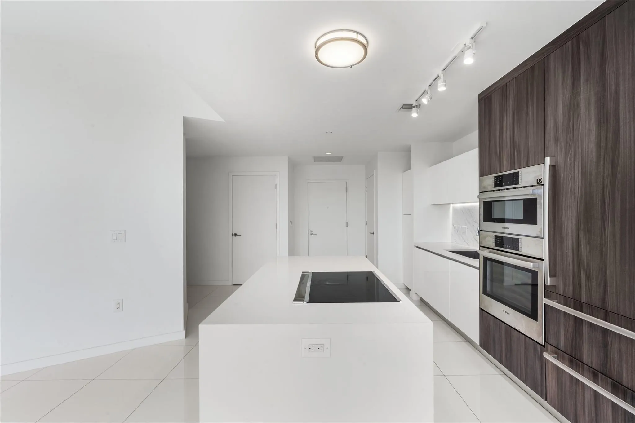 851 NE 1st Ave, #3202