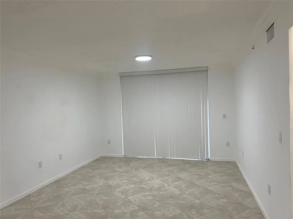 4856 N STATE RD 7, #1108