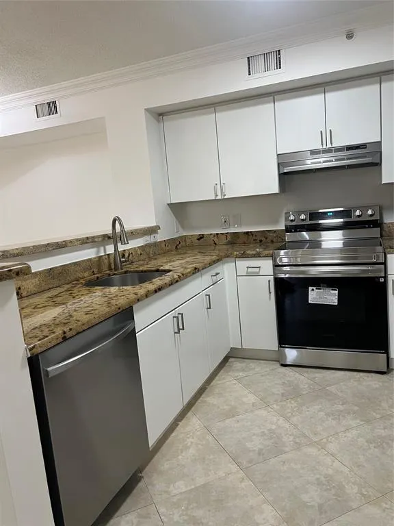 4856 N STATE RD 7, #1108