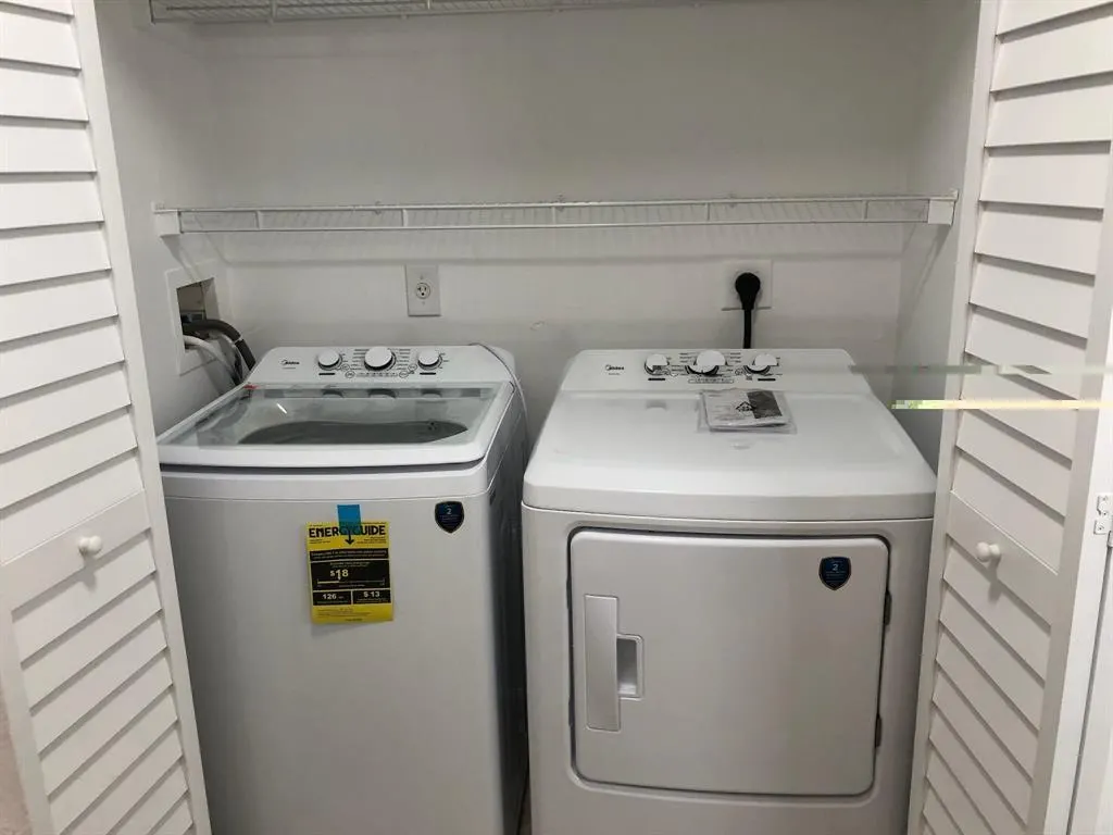 4856 N STATE RD 7, #1108