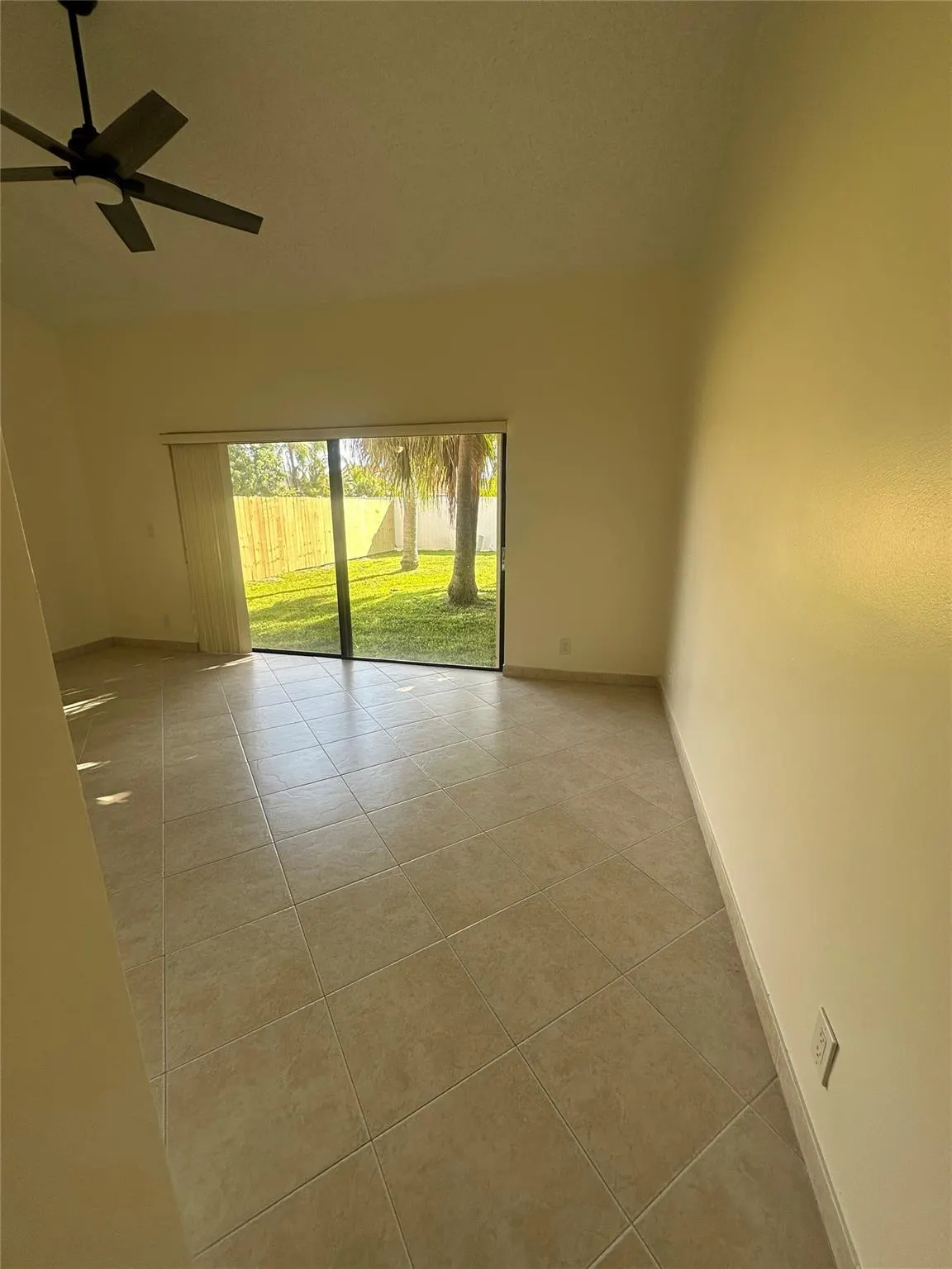 9398 Laurel Green Dr