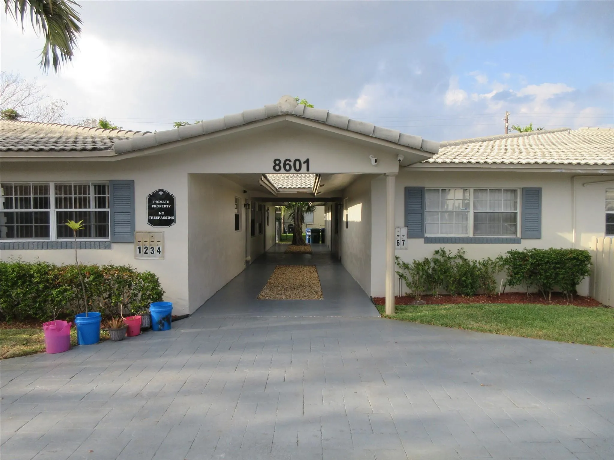 8601 NW 35th St, #11