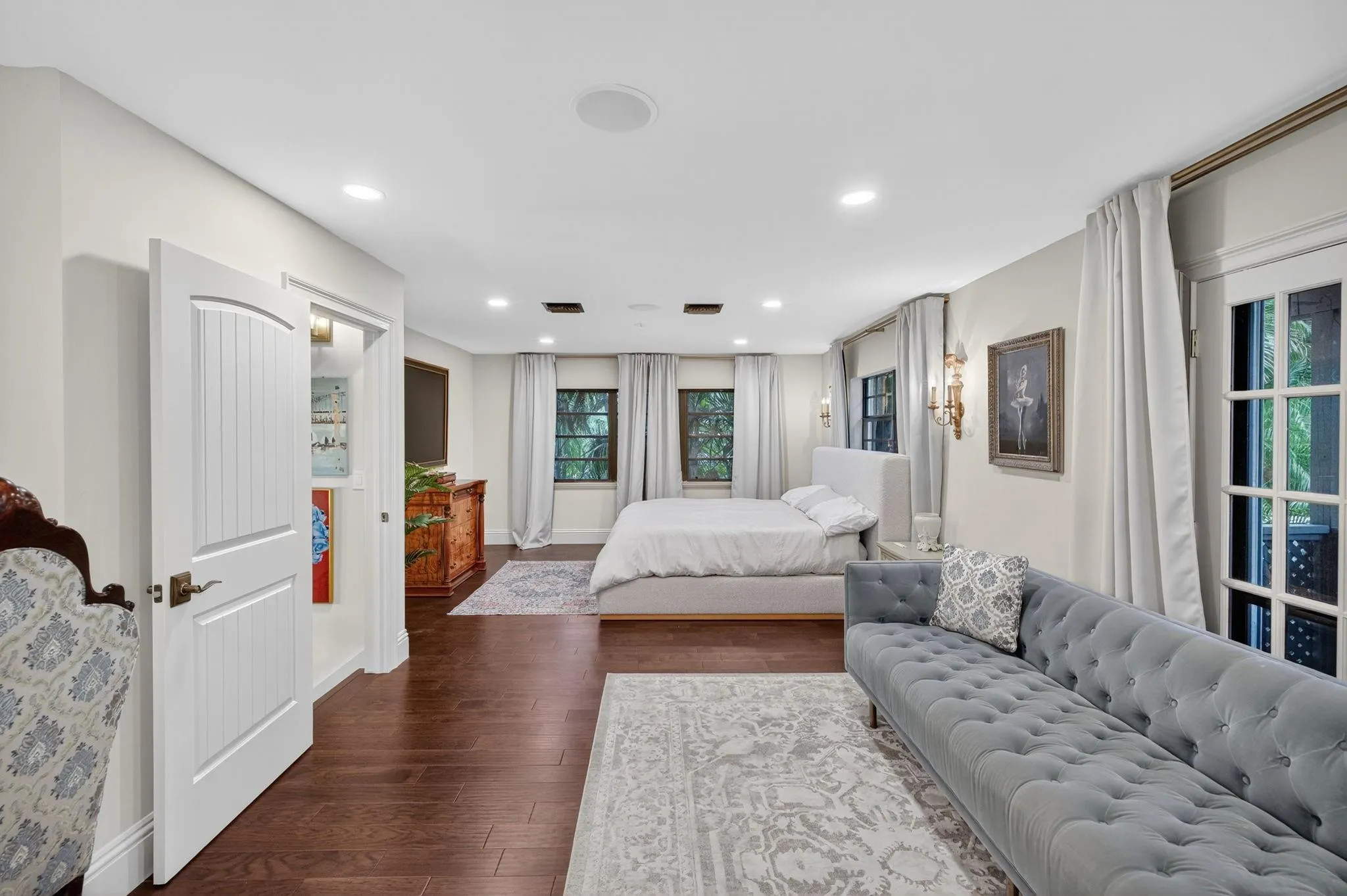 2616 Acacia Court