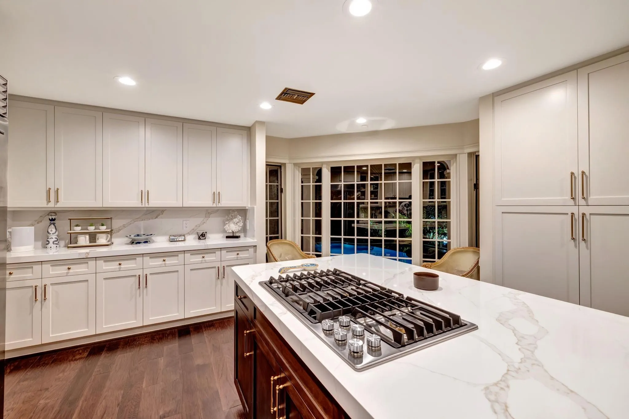 2616 Acacia Court