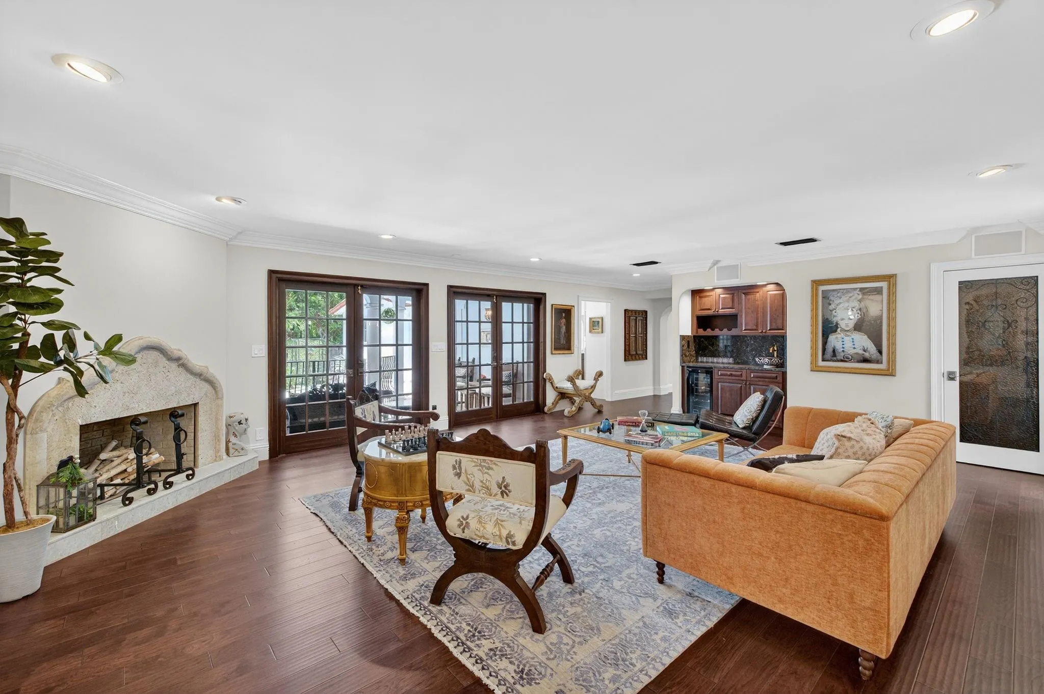 2616 Acacia Court