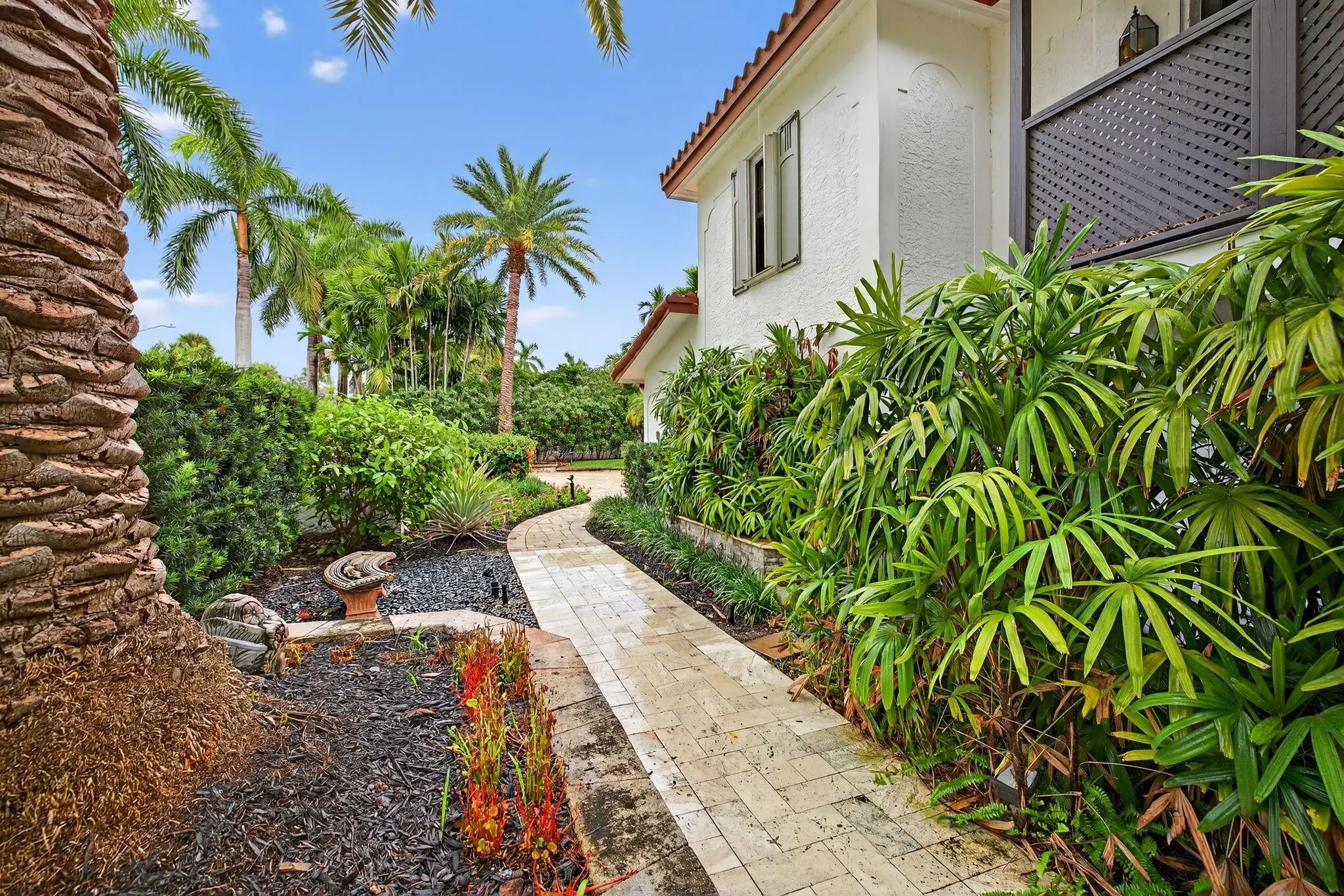 2616 Acacia Court