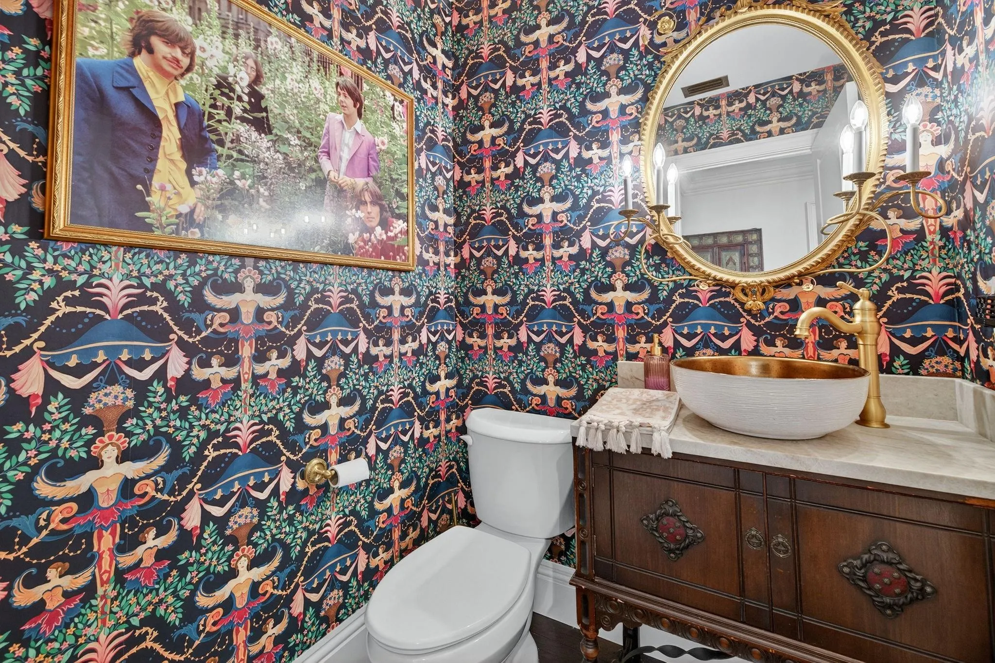 2616 Acacia Court