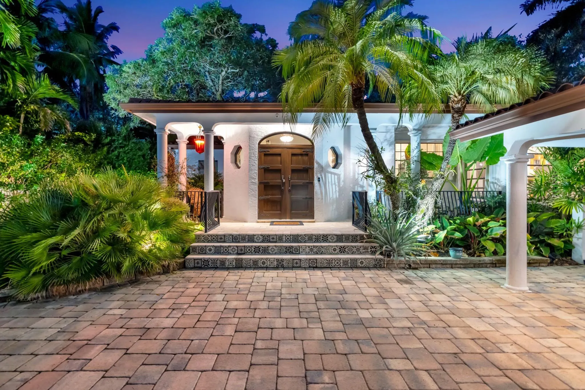 2616 Acacia Court