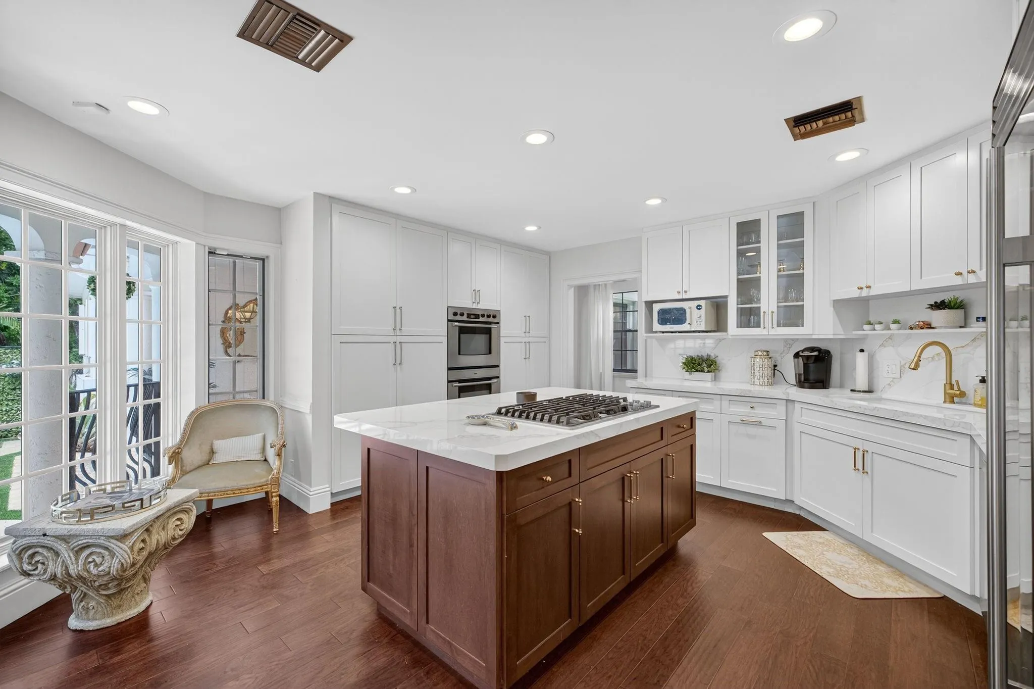 2616 Acacia Court