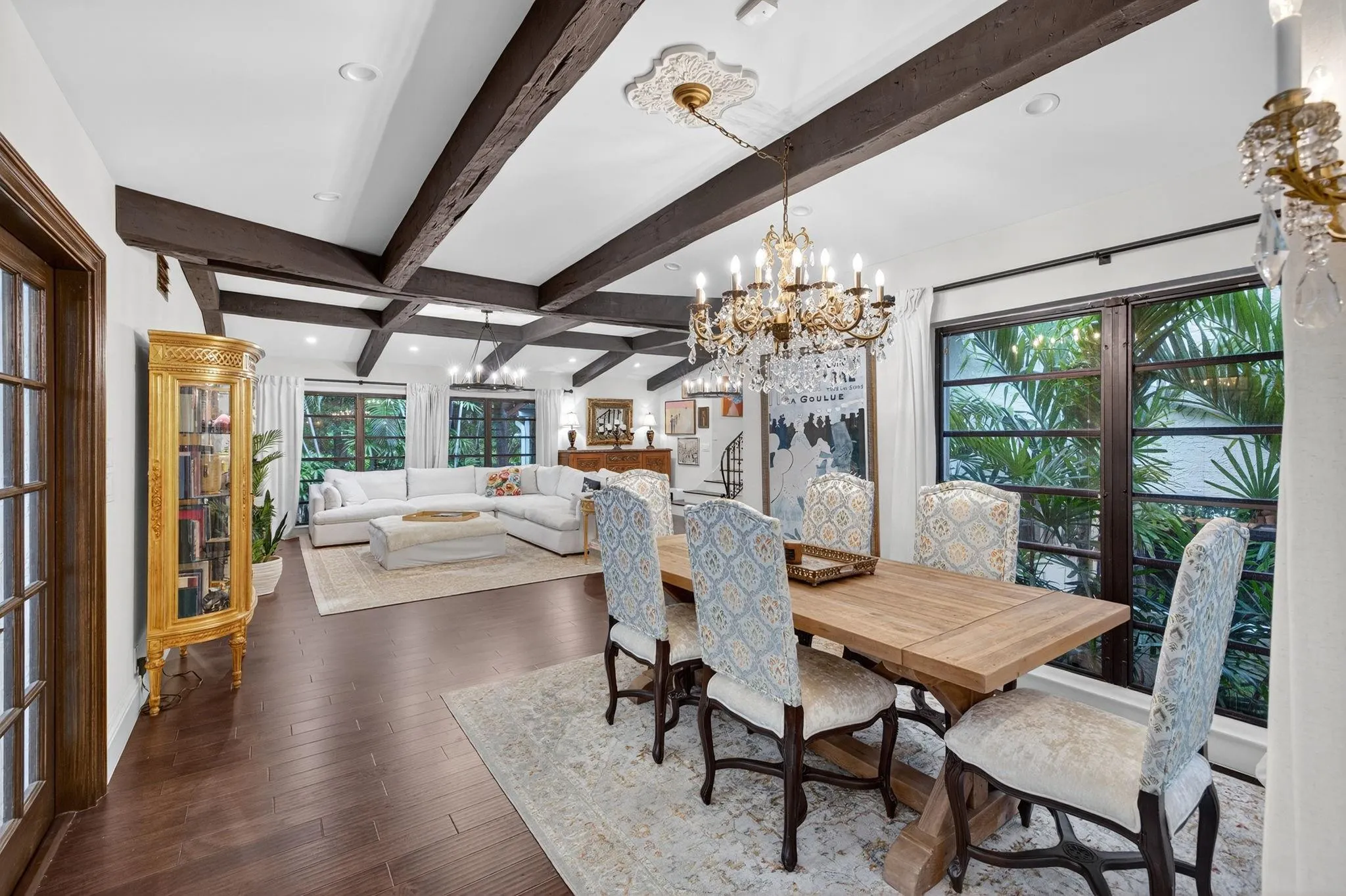 2616 Acacia Court