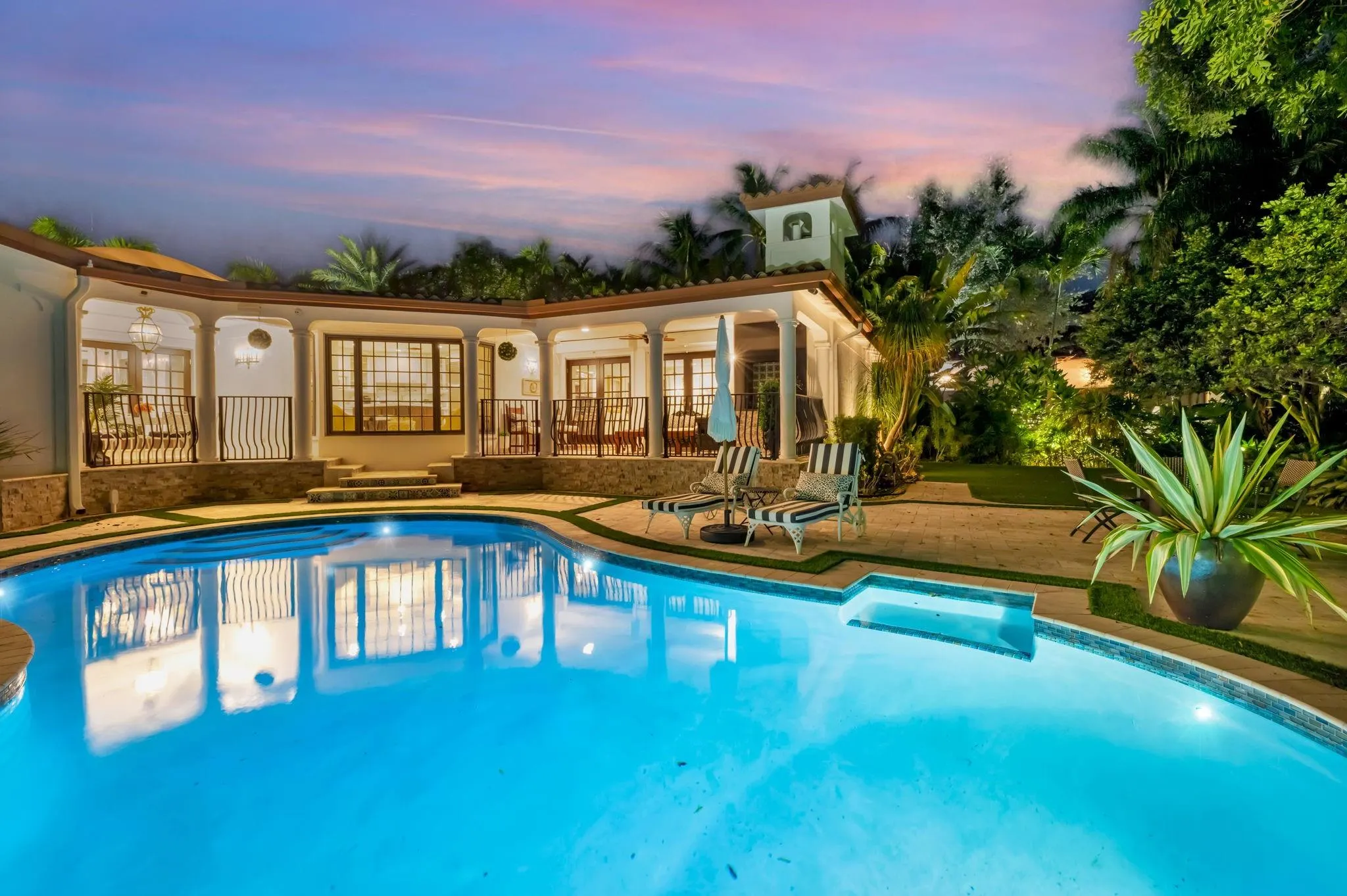 2616 Acacia Court