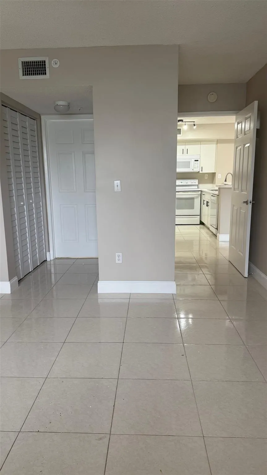 2600 S University Dr, #112