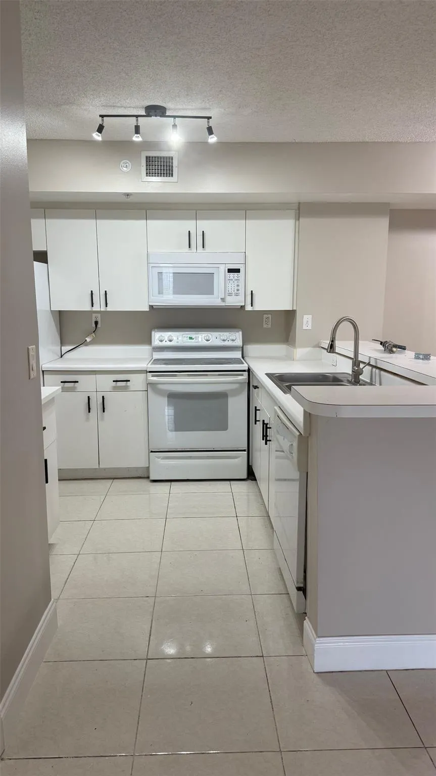 2600 S University Dr, #112