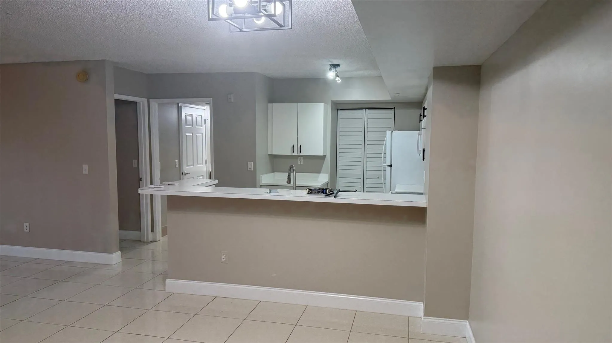 2600 S University Dr, #112