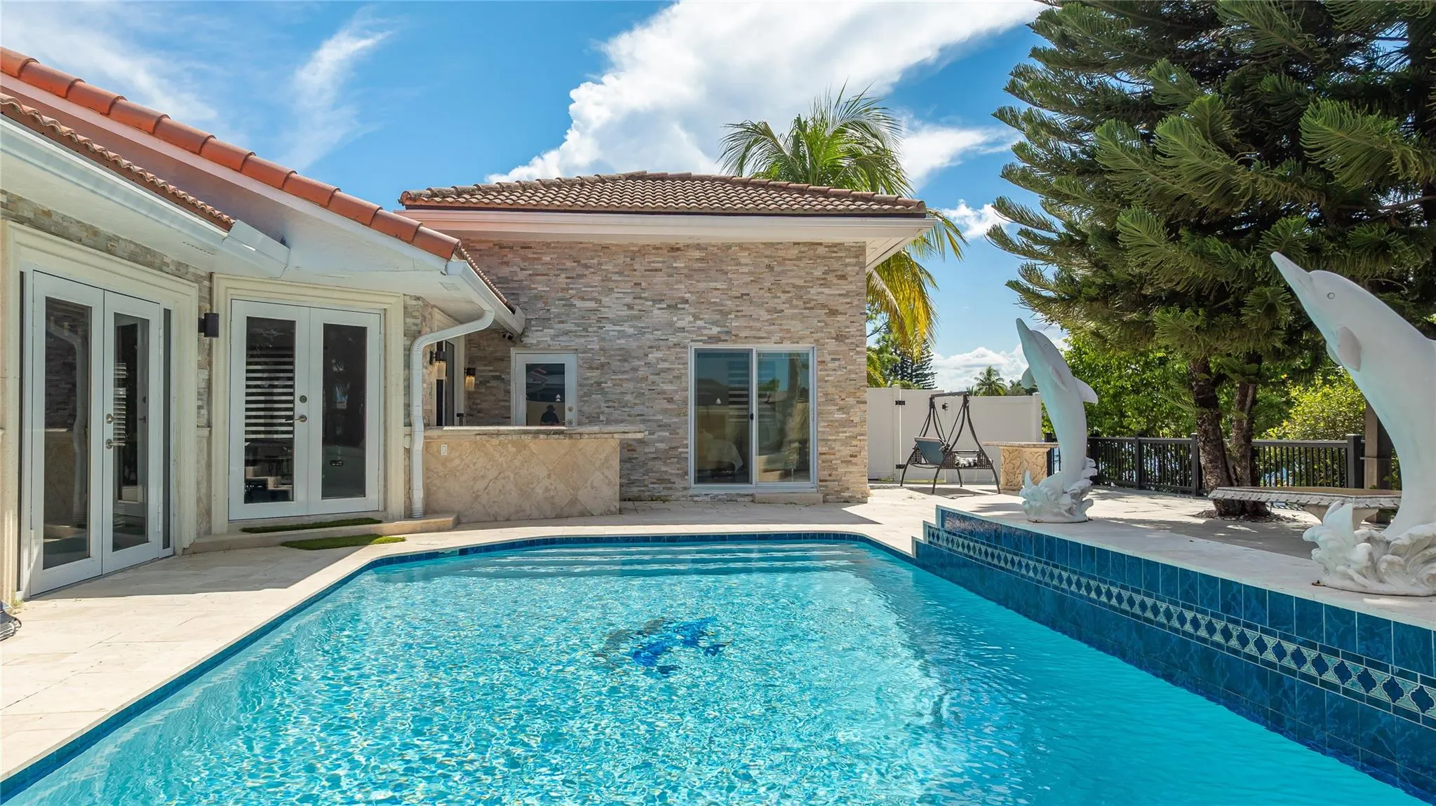 2557 SW 14th Ct