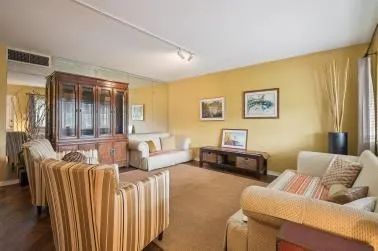 2141 NE 68, #106