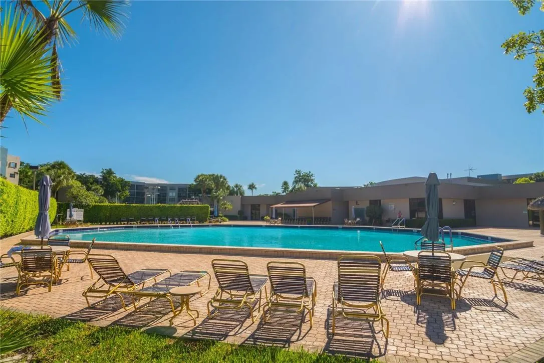 1100 Colony Point Cir, #105