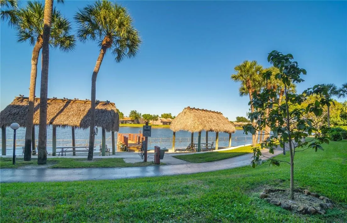 1100 Colony Point Cir, #105