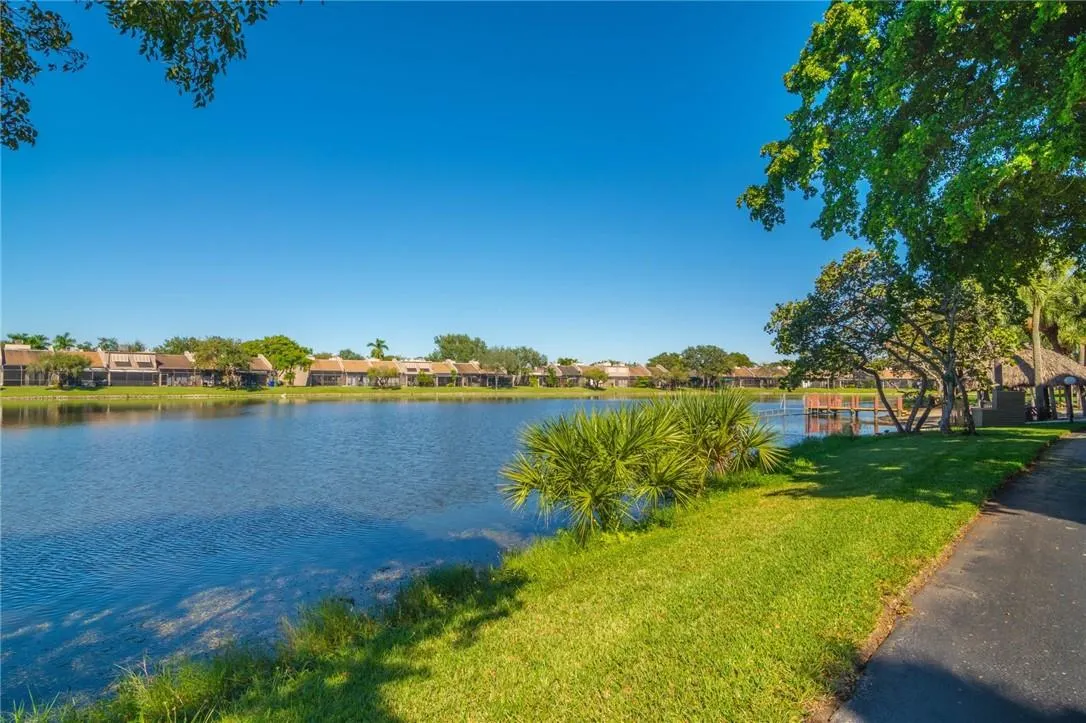 1100 Colony Point Cir, #105