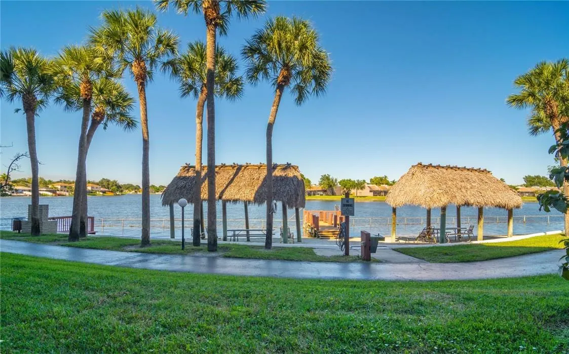 1100 Colony Point Cir, #105