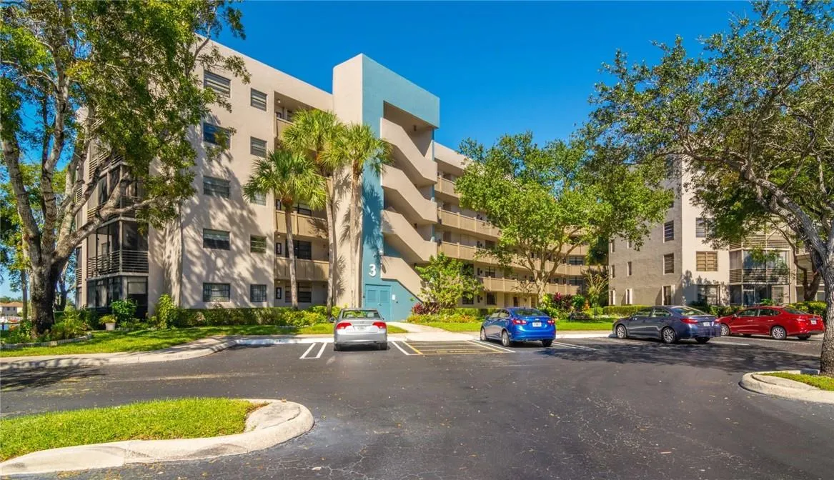 1100 Colony Point Cir, #105